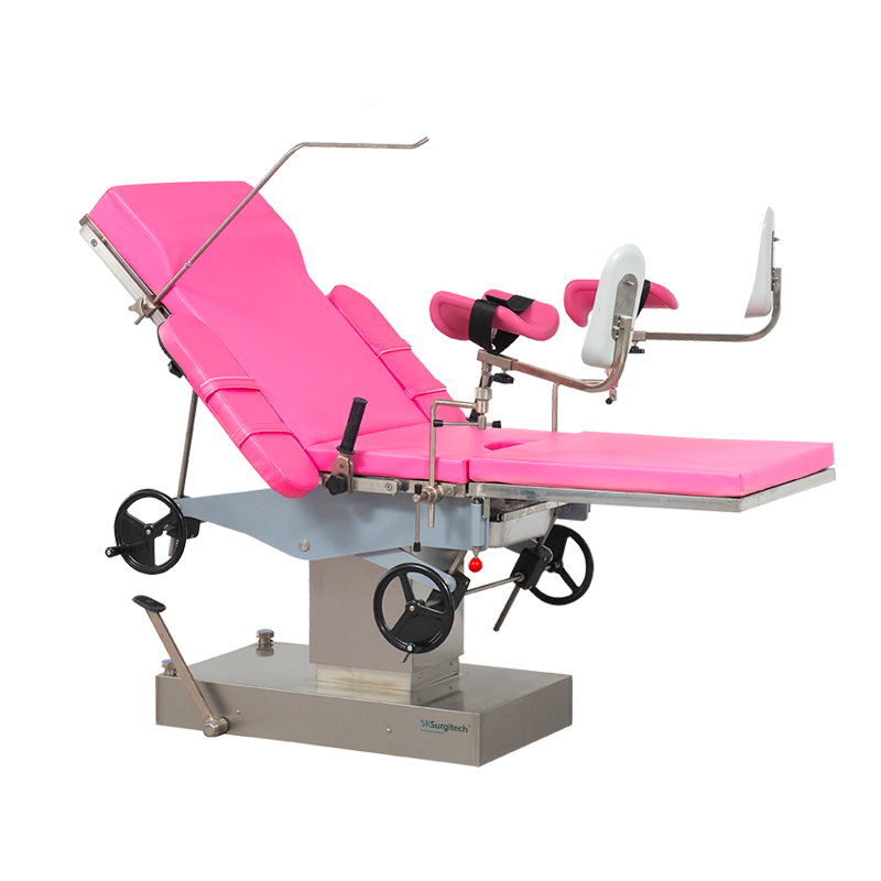 A105 Obstetric Table